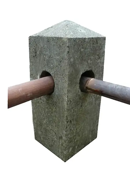 Artikelbild 4 des Artikels “Pfahl für Zaun, Ecke, 50cm hoch, Basanit “